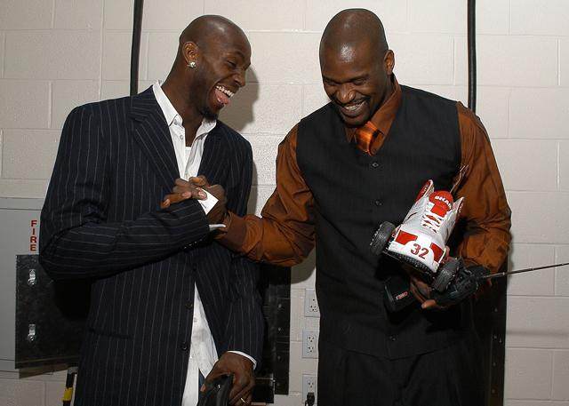 的线速度随 的线速度随