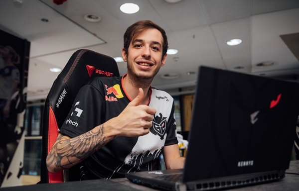 细节中走向 细节中走向